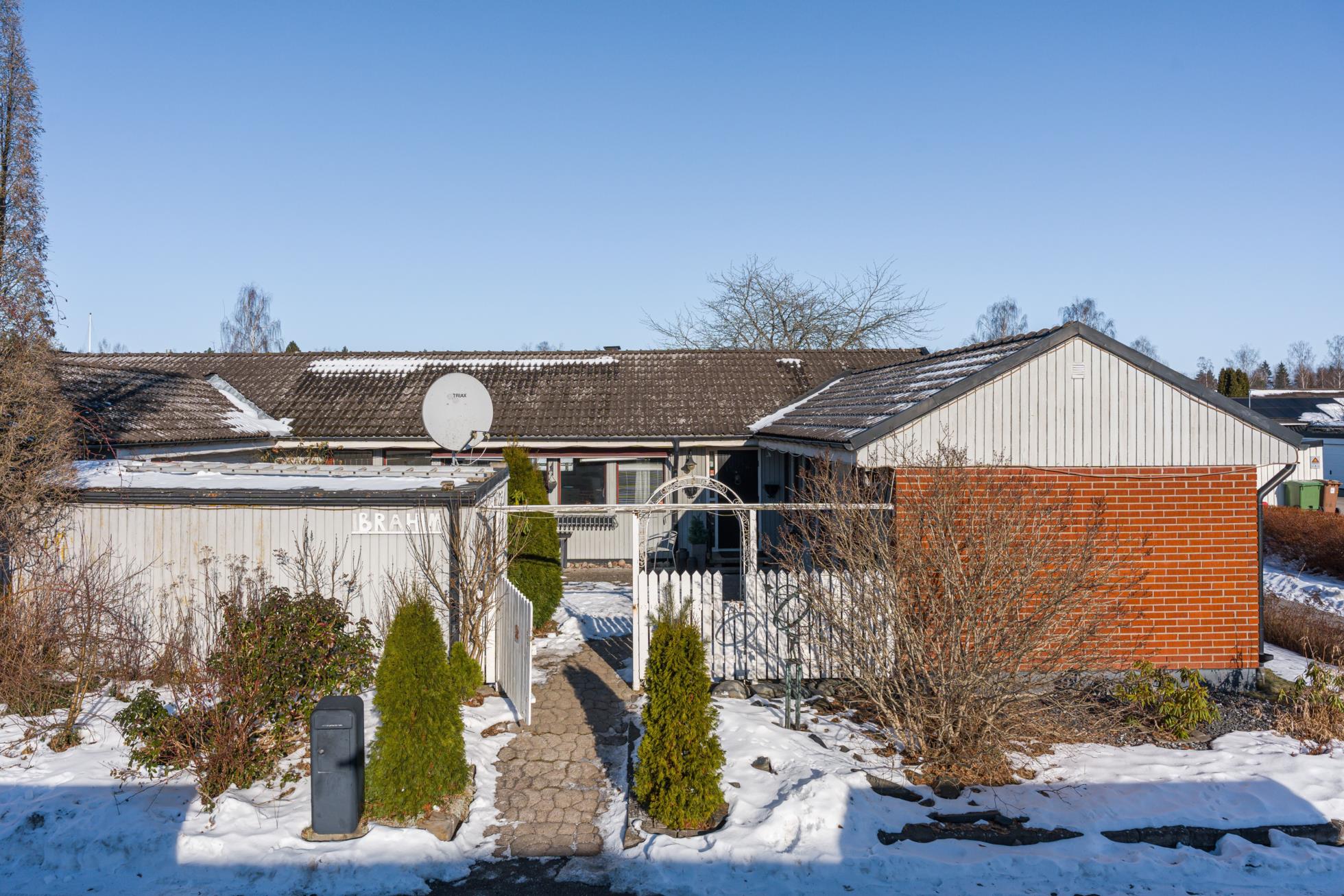 Attraktivt 1-plansradhus i gavelläge