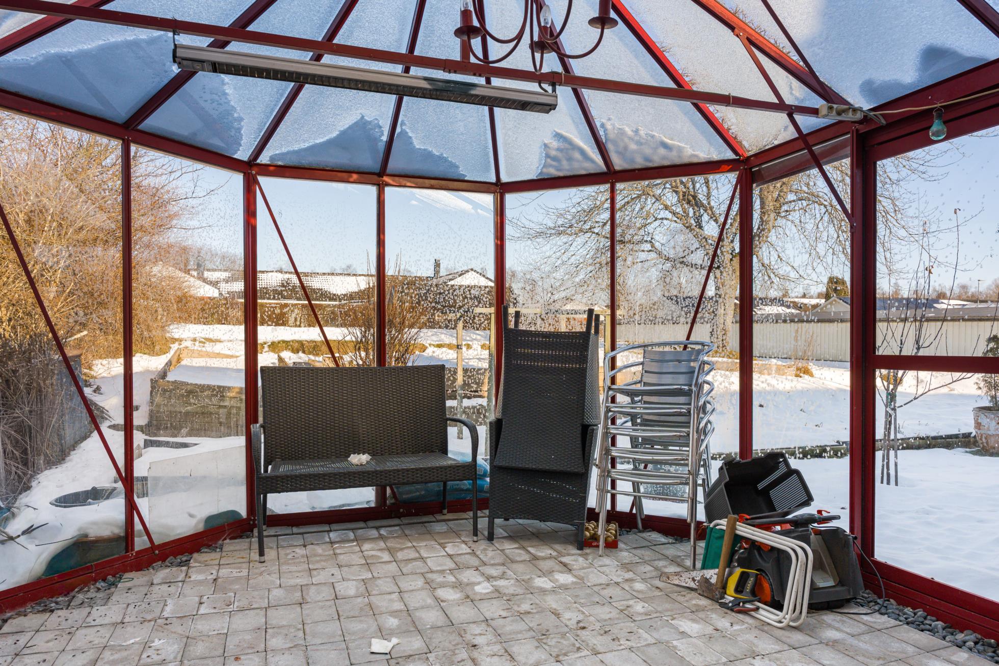 Attraktivt 1-plansradhus i gavelläge