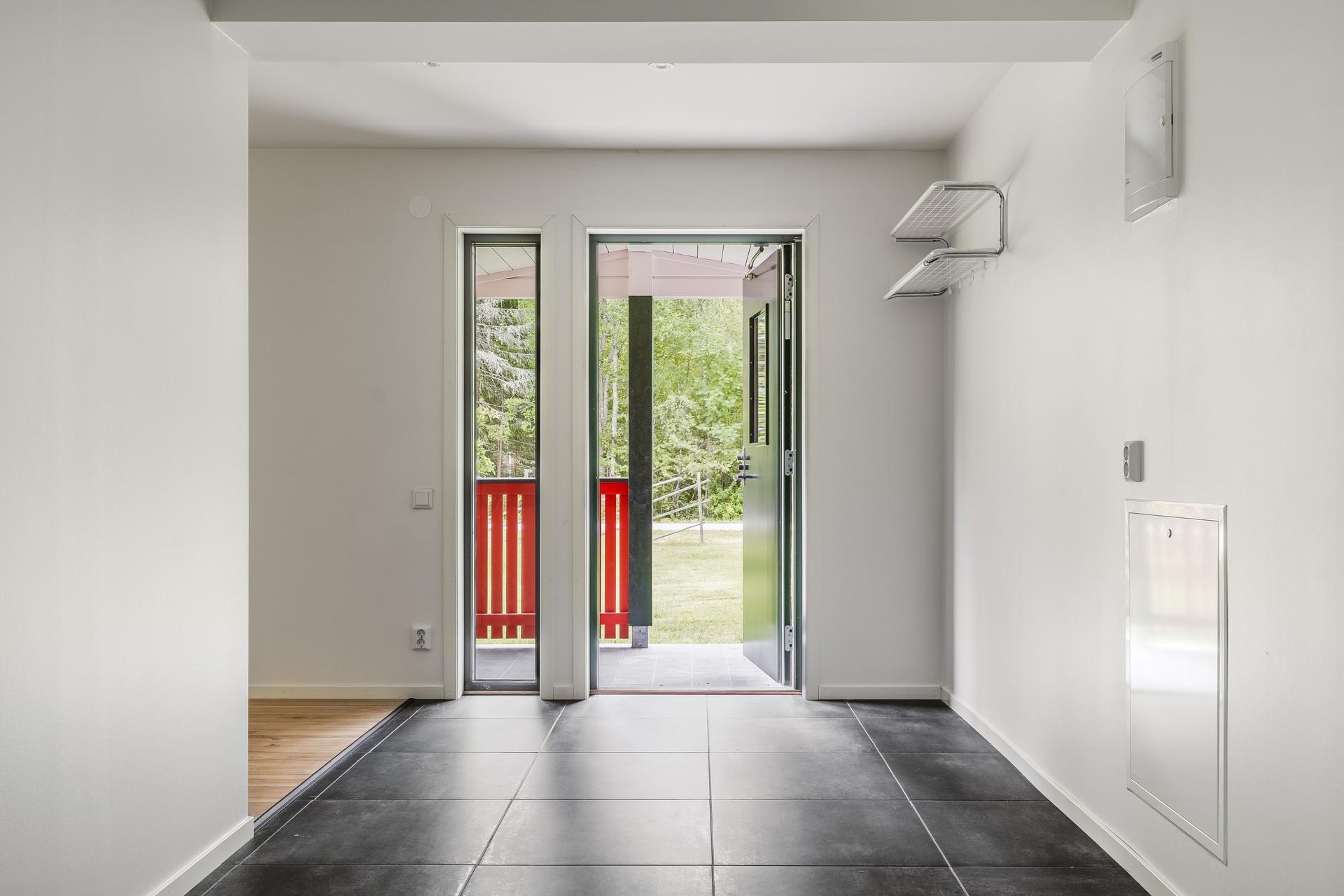 Totalrenoverat enplanshus i lantliga Tjusebotorp