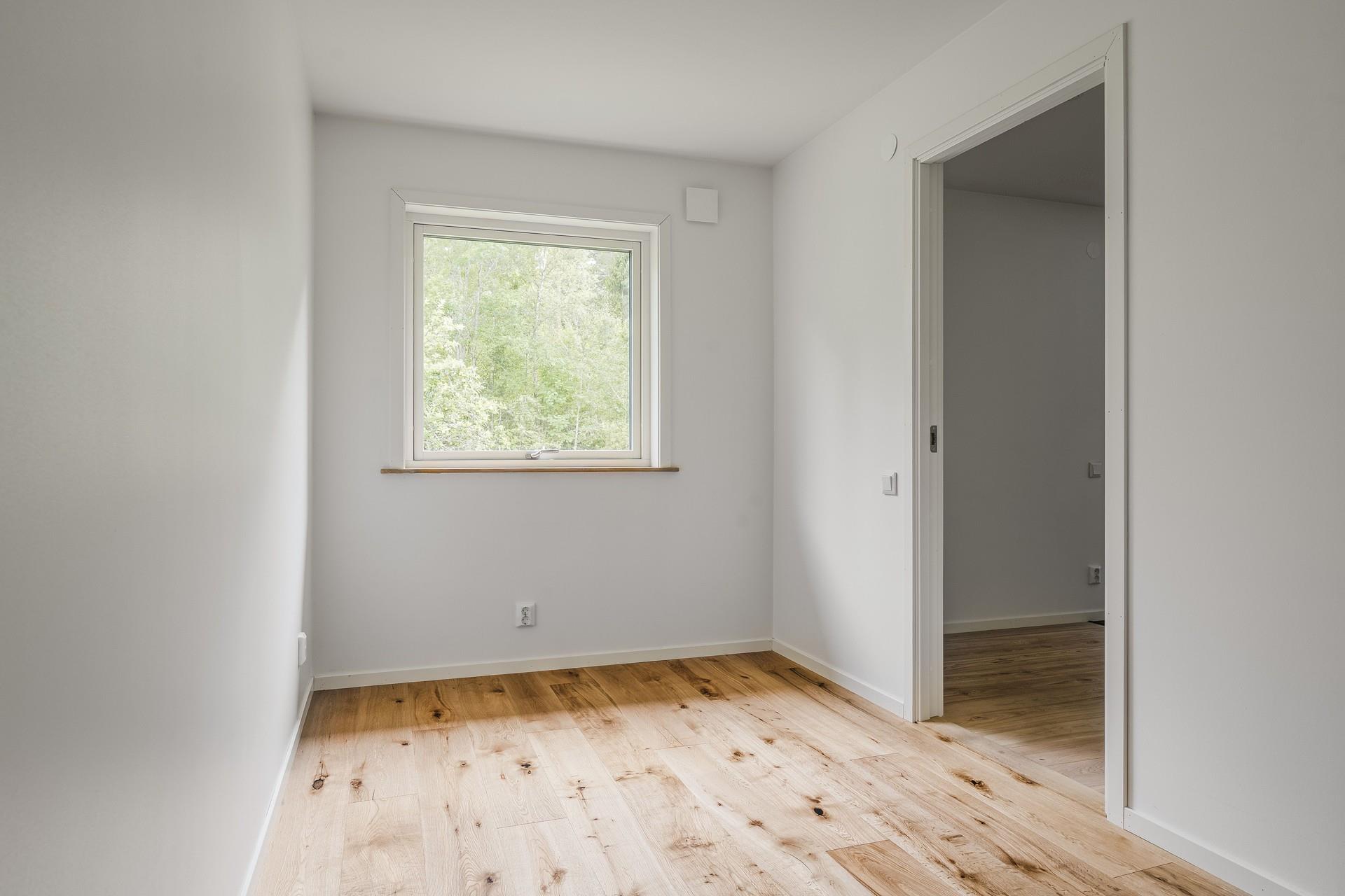 Totalrenoverat enplanshus i lantliga Tjusebotorp