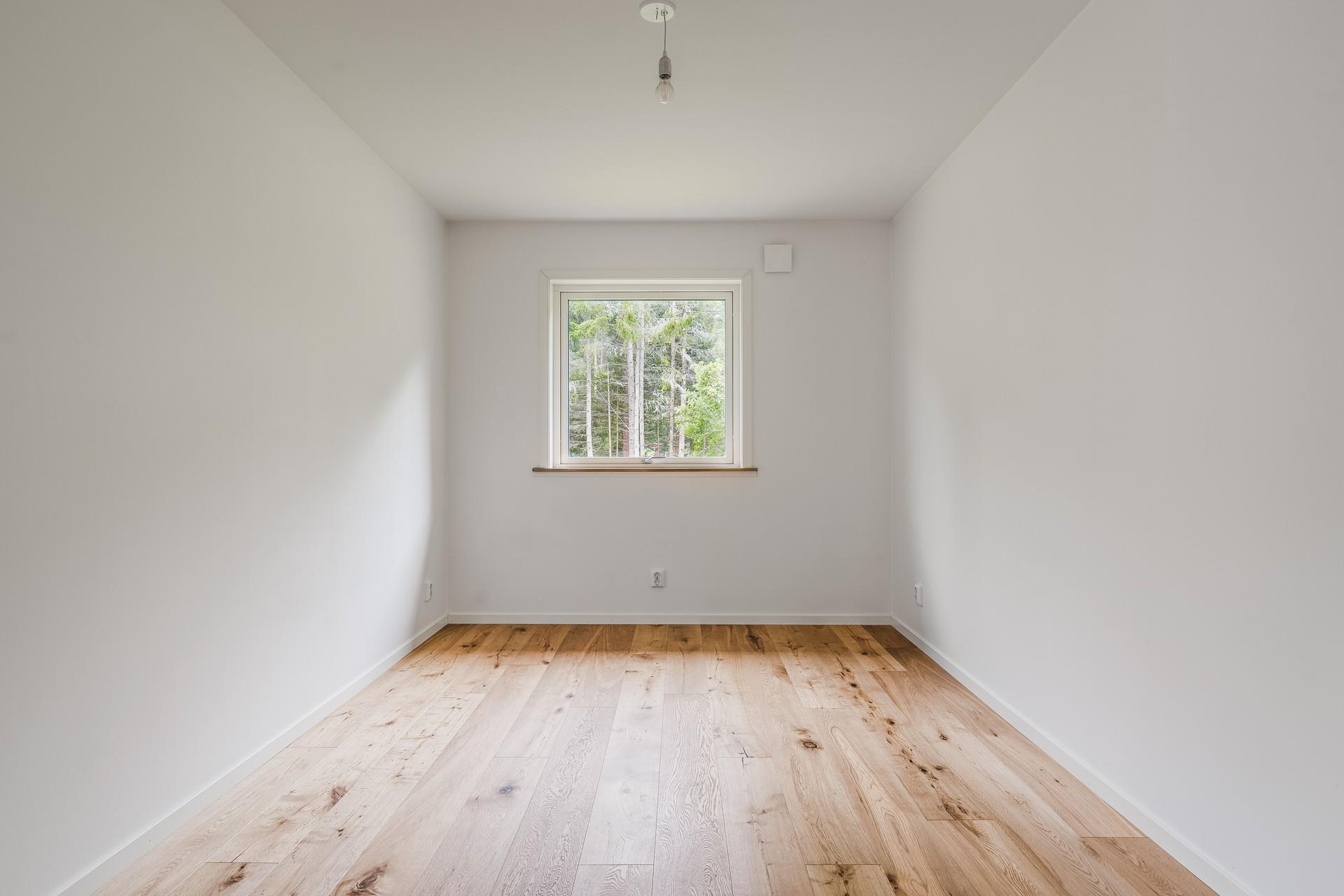 Totalrenoverat enplanshus i lantliga Tjusebotorp