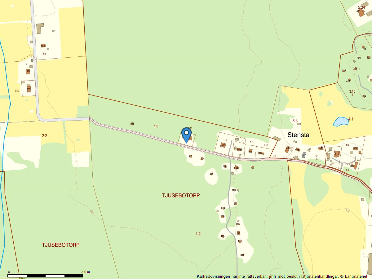 Totalrenoverat enplanshus i lantliga Tjusebotorp