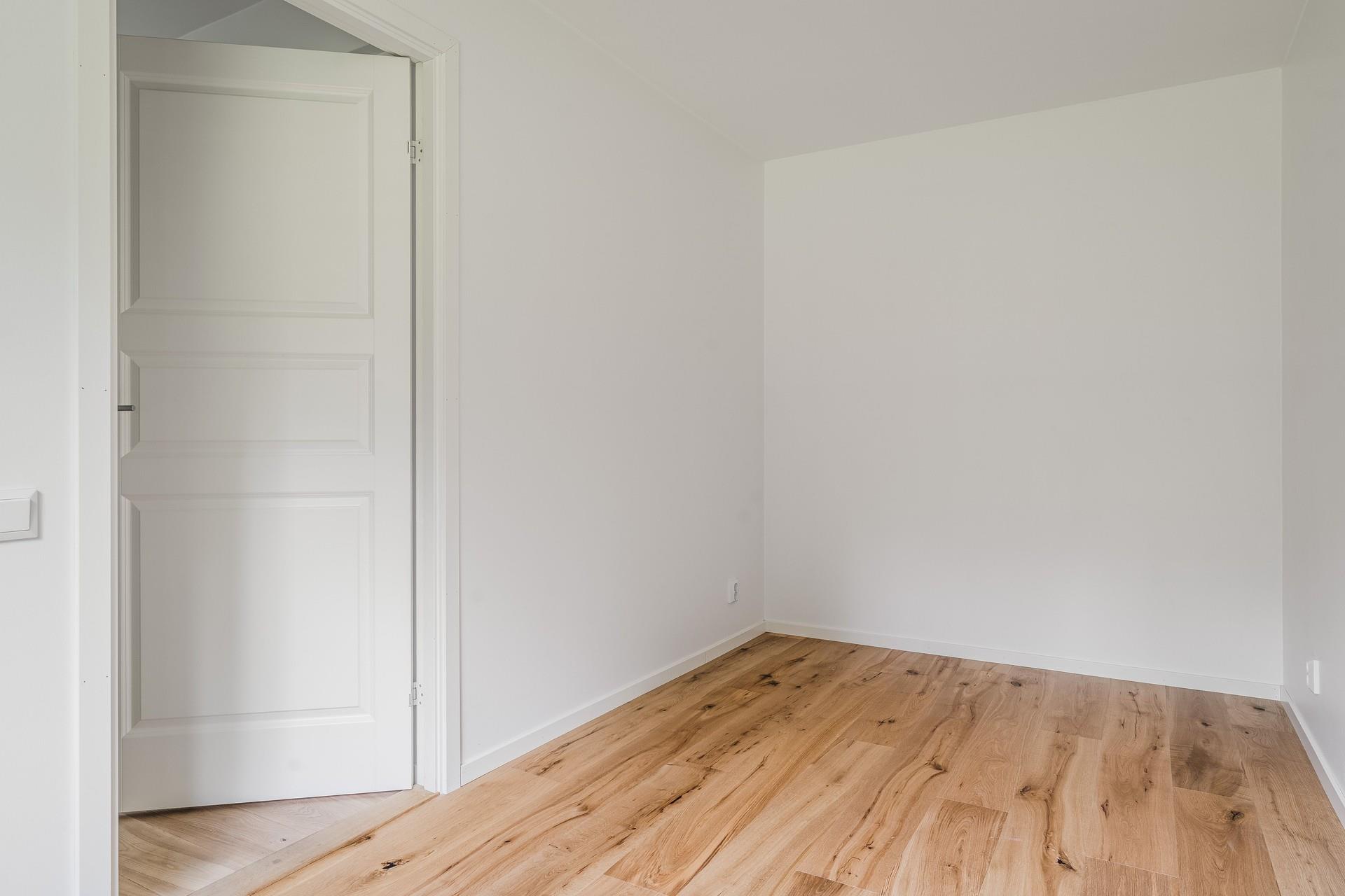 Totalrenoverat enplanshus i lantliga Tjusebotorp