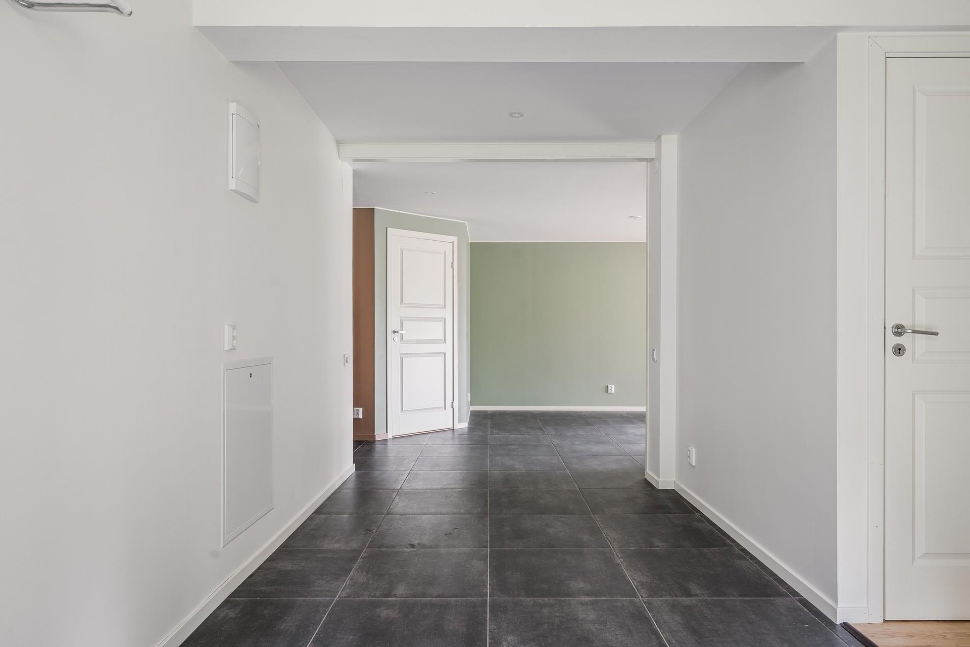 Totalrenoverat enplanshus i lantliga Tjusebotorp