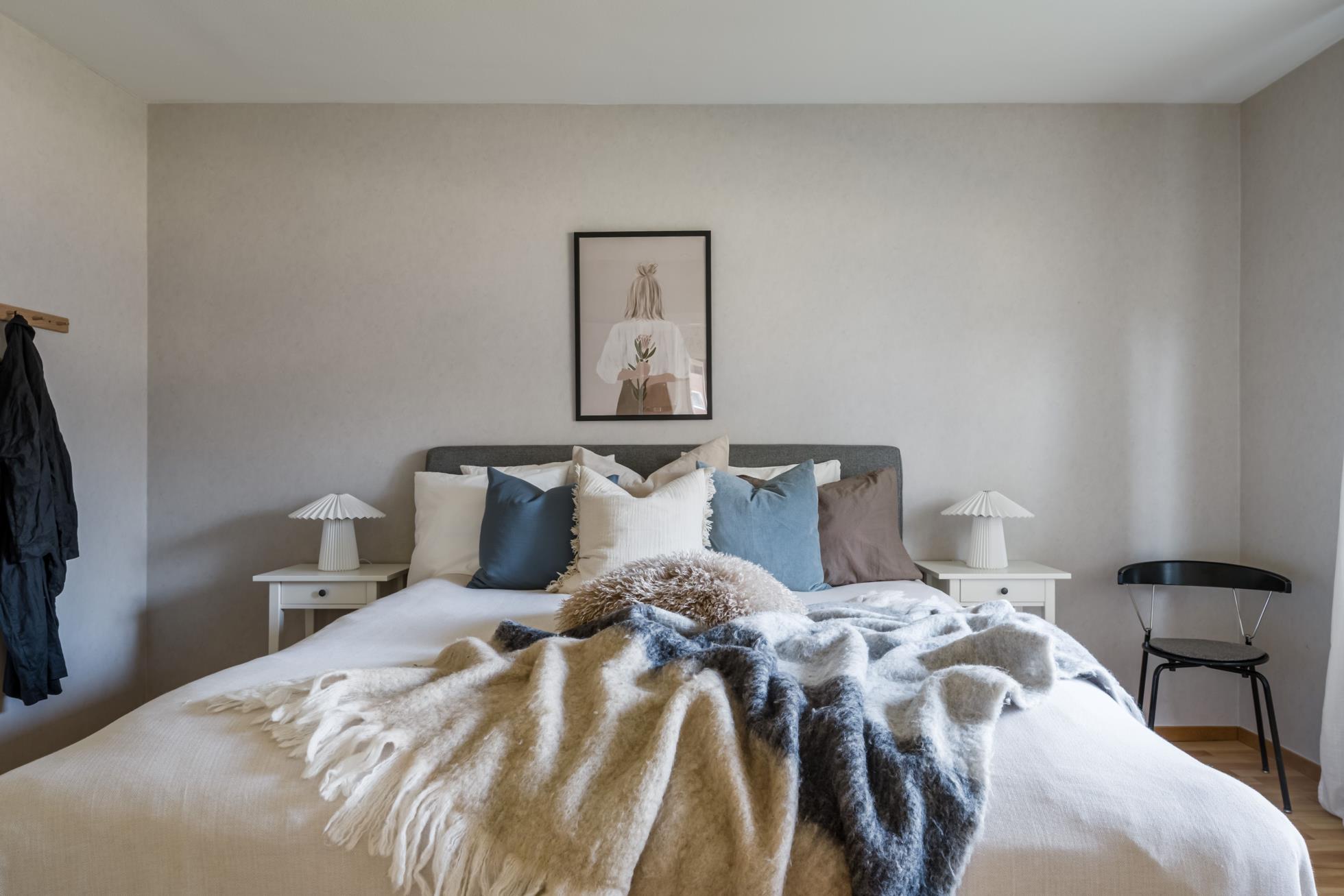 Fräsch 3:a i markplan med inglasad altan i populära Brf Solfjädern!