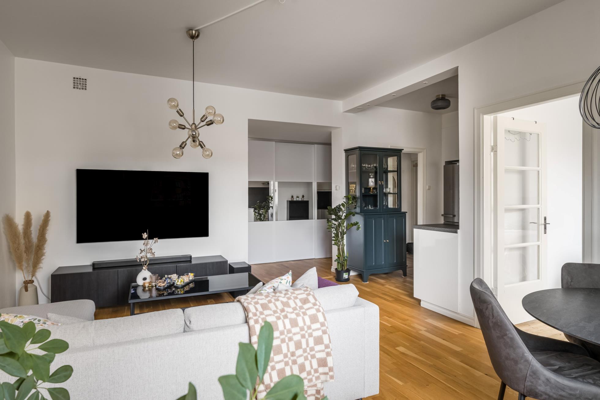 Dröm tvåa på Norr – balkong och låg avgift!