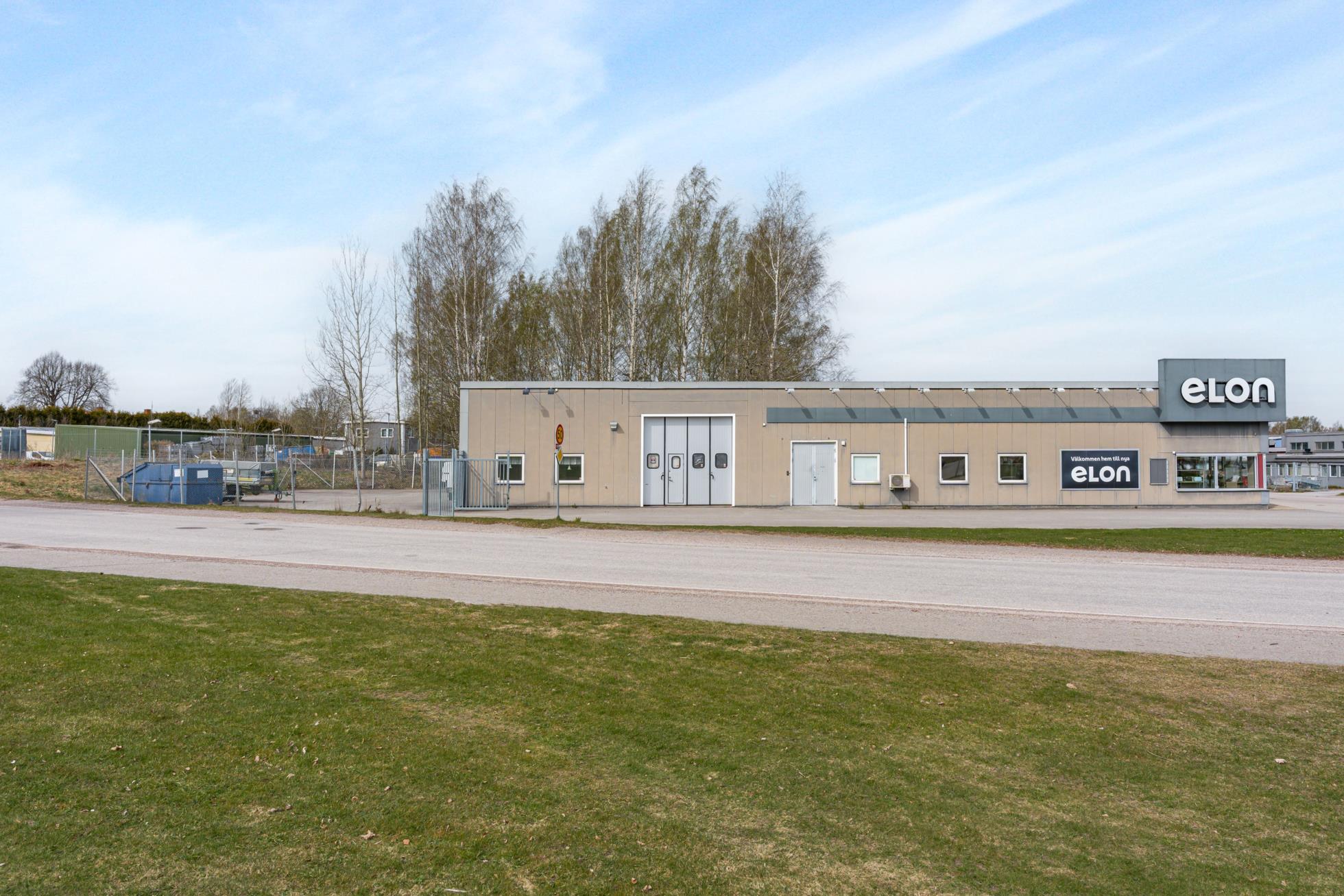 Kommersiell fastighet med attraktivt läge!