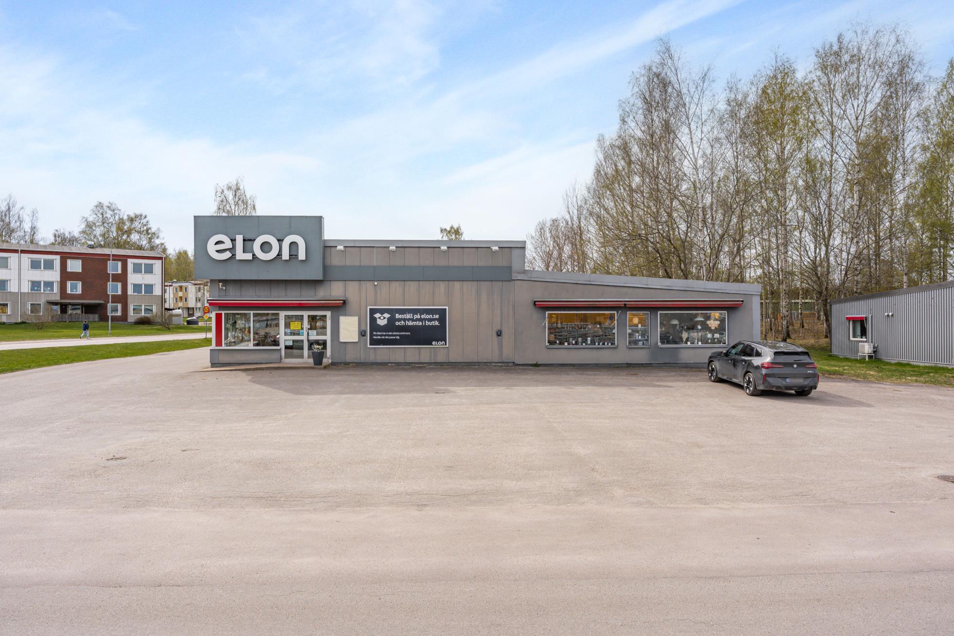 Kommersiell fastighet med attraktivt läge!