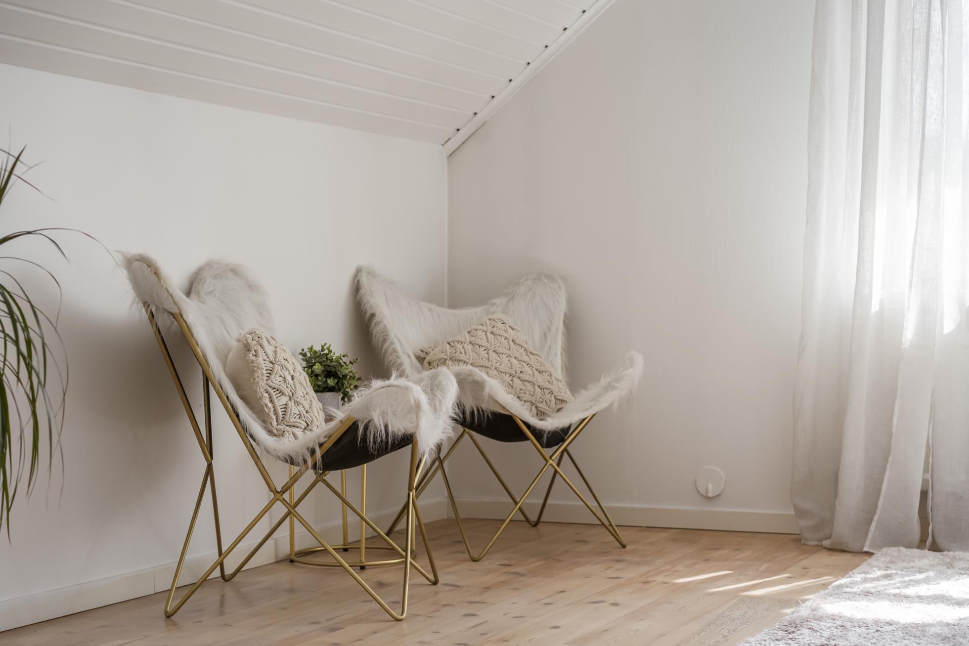 Rymlig familjevilla med hörntomt och naturen som närmaste granne!