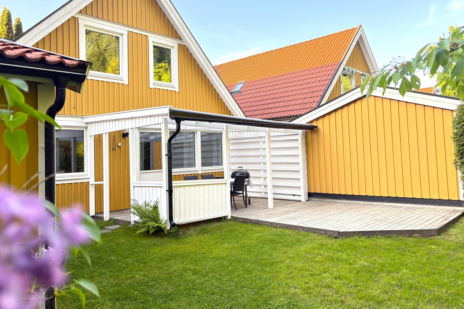 Fristående bostadsrättshus i naturnära läge!