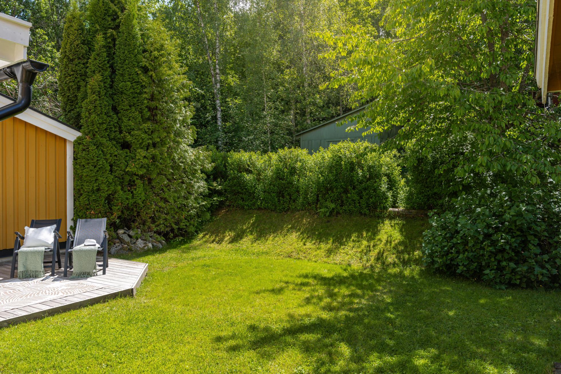 Fristående bostadsrättshus intill naturreservat!