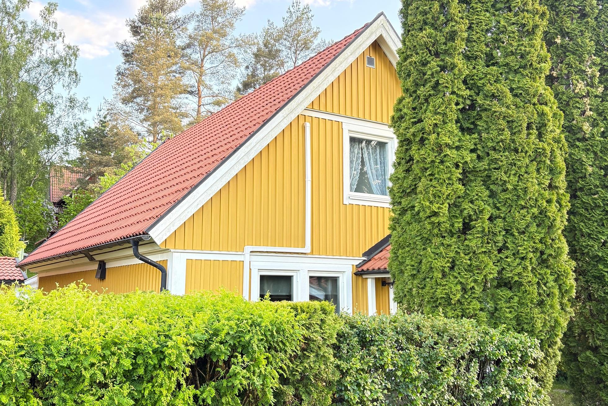 Fristående bostadsrättshus i naturnära läge!