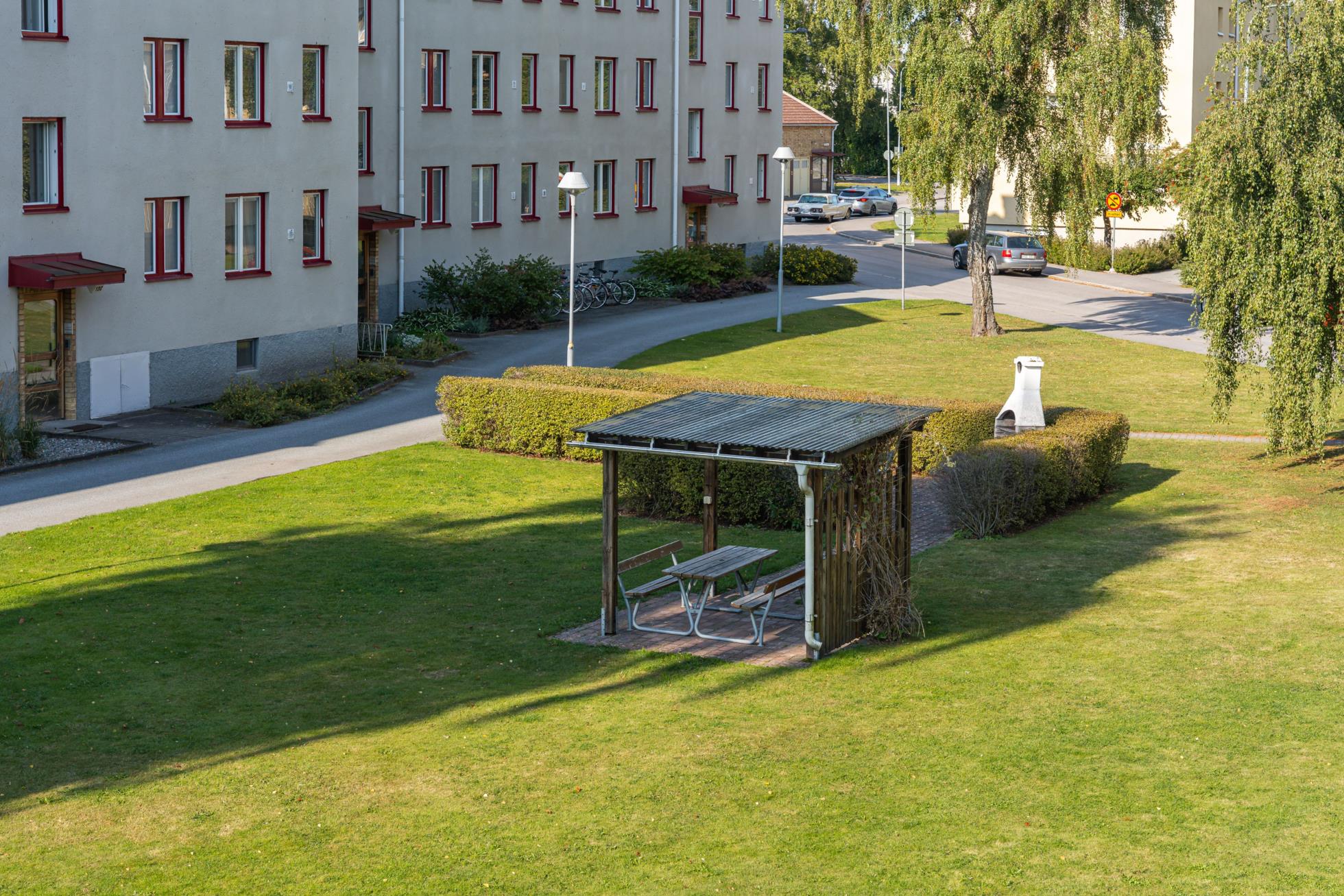 När city möter natur – tvåa med utsikt över Svartån!