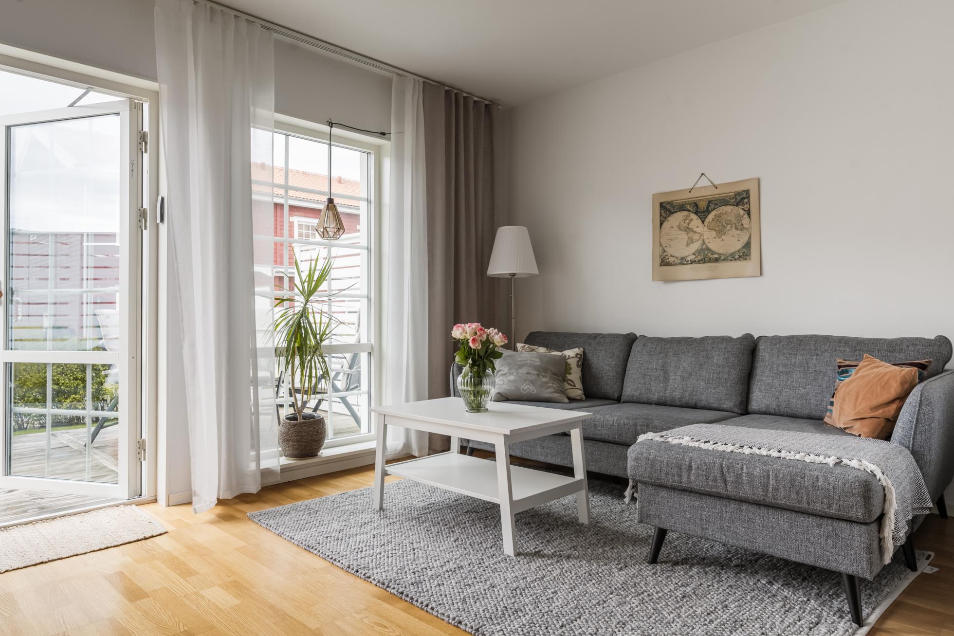 Rymligt radhus med villakänsla i Ormesta!