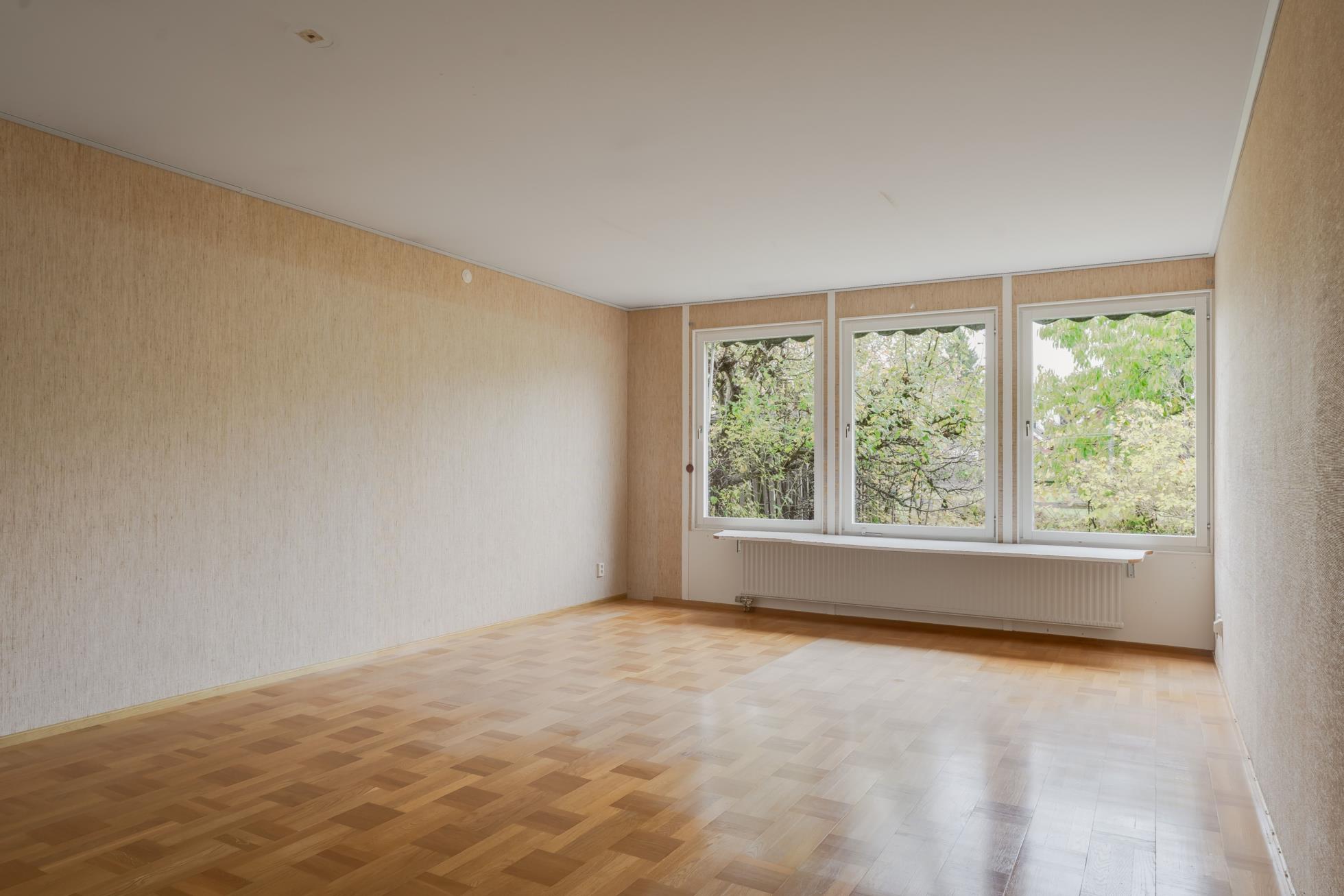 Rymlig 1,5-plansvilla med stor potential!