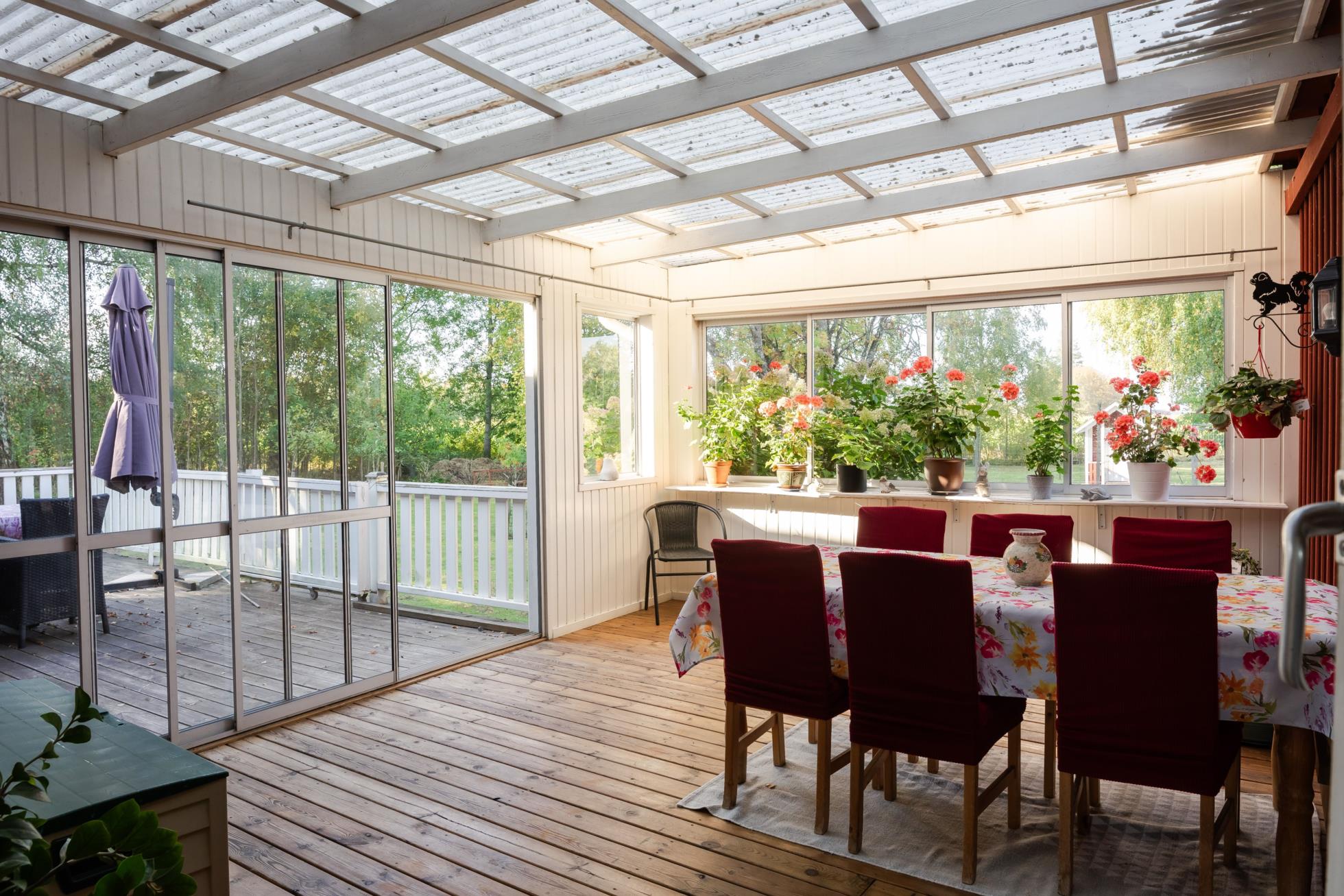 Lantlig idyll med nästan 1,5 hektar tomt